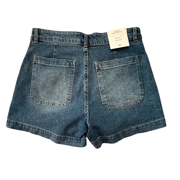 NWT H&M Classic Blue Jean Shorts Size 8 - Picture 3 of 5